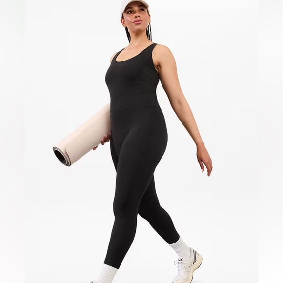Athleta Salutation Body Suit. Black Size XL - Picture 1 of 8